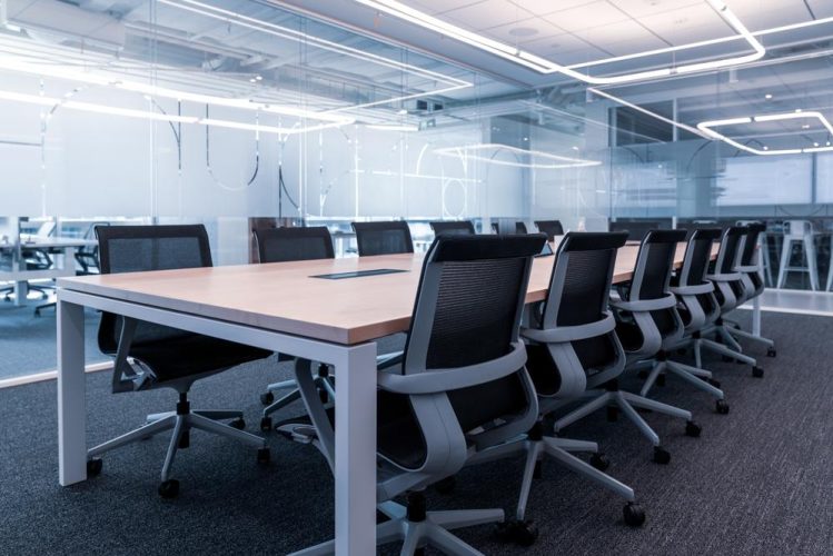 Th,Showcases,A,Modern,,Professional,Conference,Room,Setting.room,Features,A